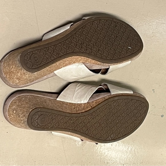 UGG Shoes Ugg Wedge Sandals Lyra Cream Logo Charm Cork Heel Slip On